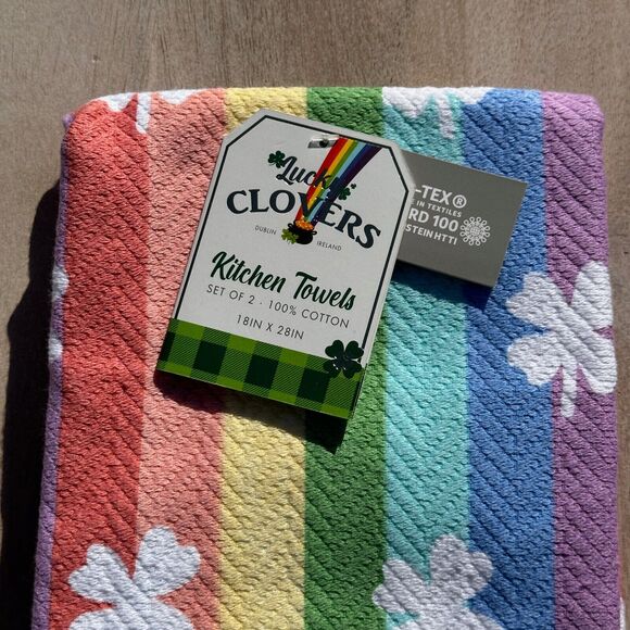 Lucky Clover Set of 2 Kitchen Towels Rainbow Saint Patricks Day Clover Towels - Picture 2 of 6